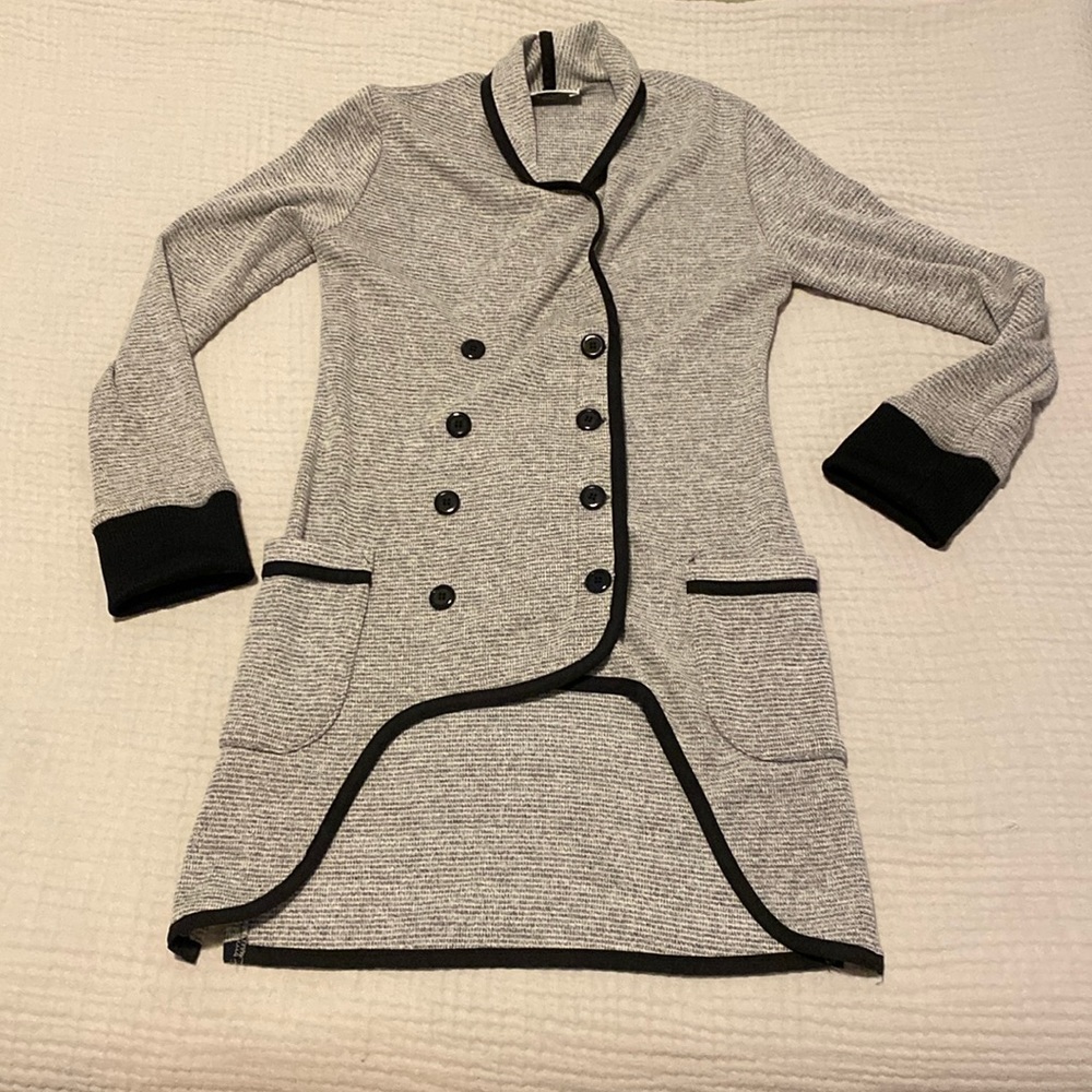 Rebecca King | XS black and white cardigan